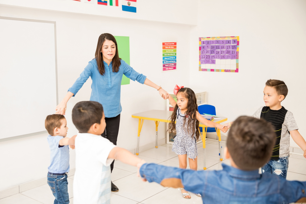 2 Easy Yoga Poses for the Classroom